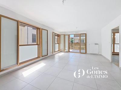 Appartement - 85 m² - 4 pièces