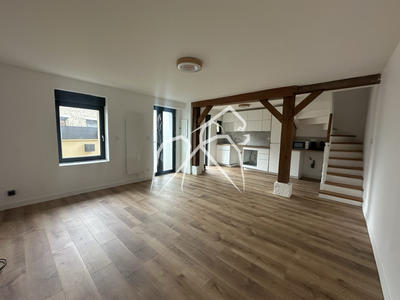 Maison - 85 m² - 6 pièces