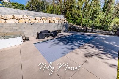 Maison - 170 m² - 6 pièces