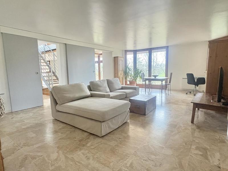 Maison - 216 m² - 7 pièces