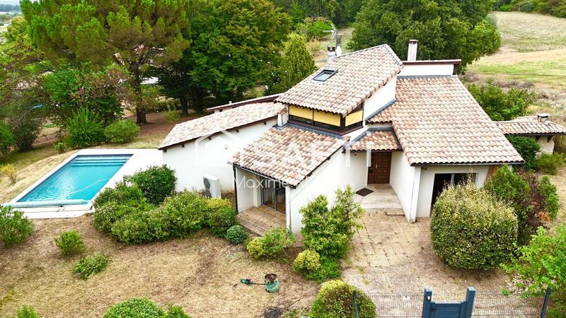 Maison - 175 m² - 7 pièces