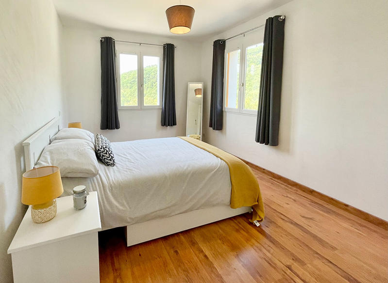 Maison - 202 m² - 5 pièces