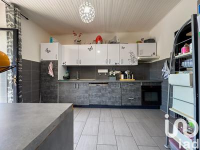 Maison - 147 m² - 8 pièces