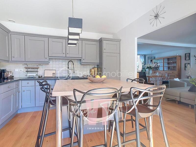 Maison - 156 m² - 7 pièces