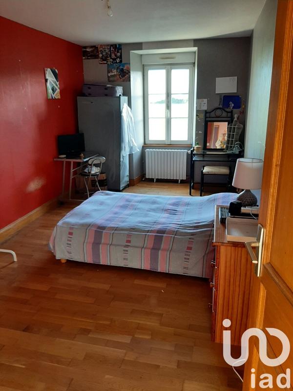 Maison - 205 m² - 8 pièces