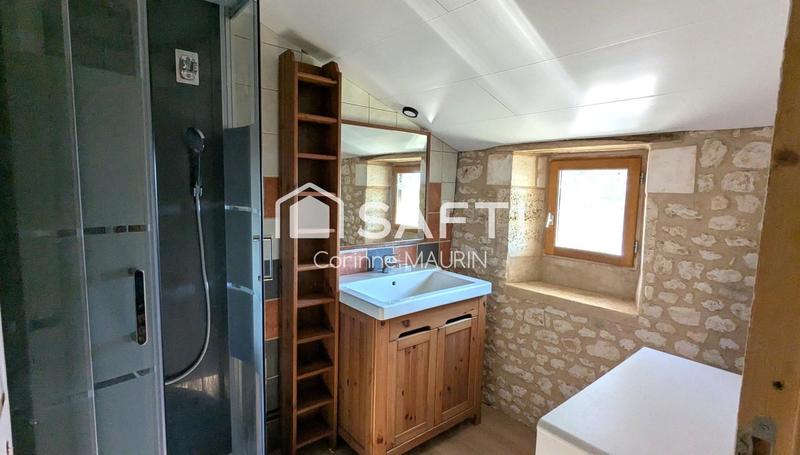 Maison - 180 m² - 7 pièces