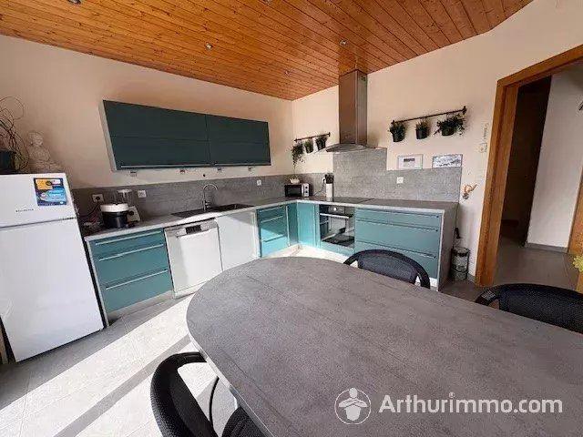 Maison - 167 m² - 9 pièces