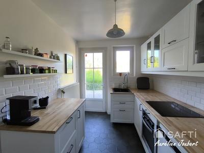 Maison - 160 m² - 5 pièces