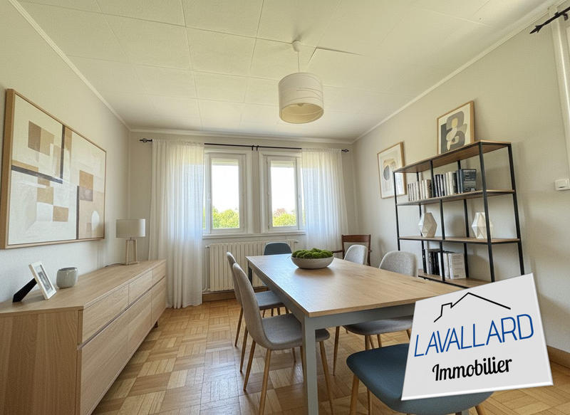 Maison - 101 m² - 5 pièces