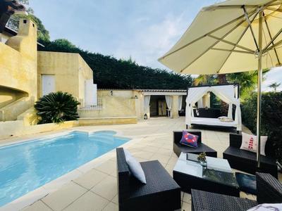 Villa - 179 m² - 5 pièces