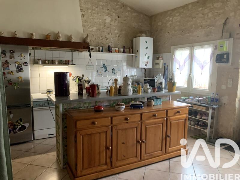 Maison - 495 m² - 4 pièces