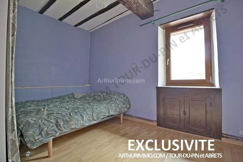 Maison - 225 m² - 9 pièces