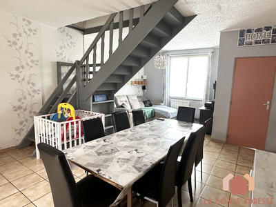 Maison - 92 m² - 4 pièces