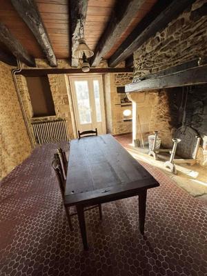 Maison - 190 m² - 11 pièces