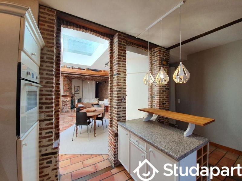 Maison - 170 m² - 8 pièces