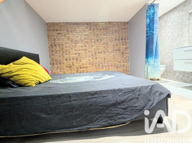 Maison - 210 m² - 6 pièces