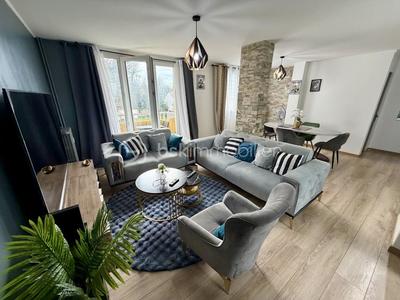 Appartement - 64 m² - 4 pièces