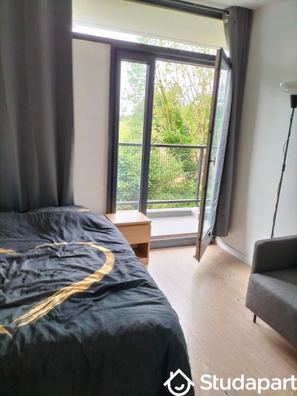 Chambre - 14 m² - 1 pièce