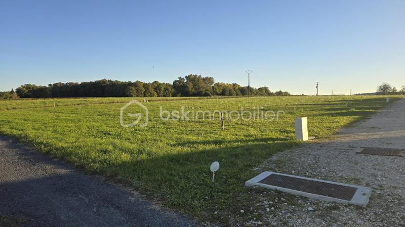 Terrain - 1 500 m²