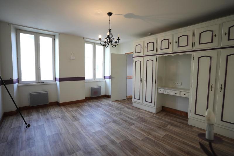 Maison - 159 m² - 8 pièces