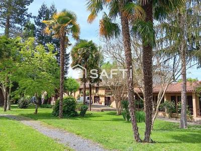 Maison - 184 m² - 20 pièces