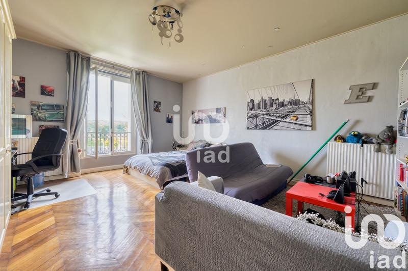 Maison - 323 m² - 11 pièces