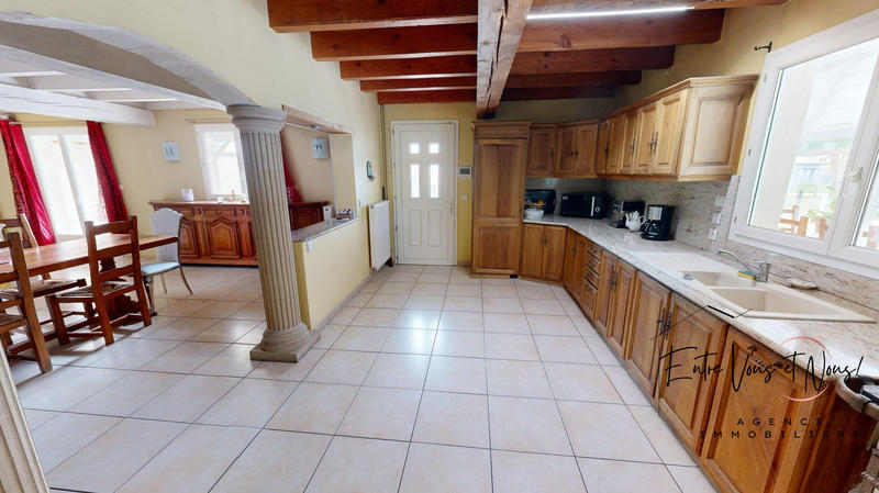 Maison ancienne - 292 m² - 6 pièces