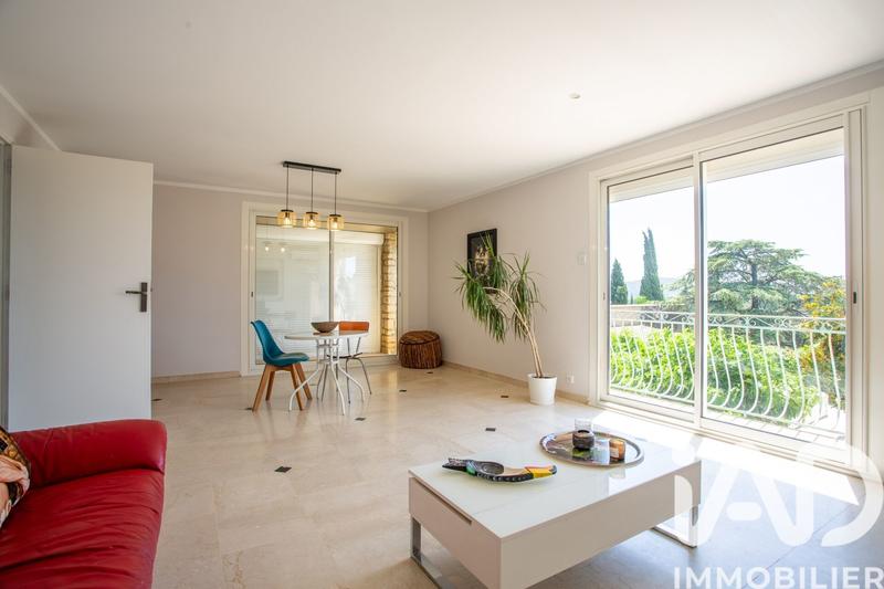 Appartement - 110 m² - 4 pièces