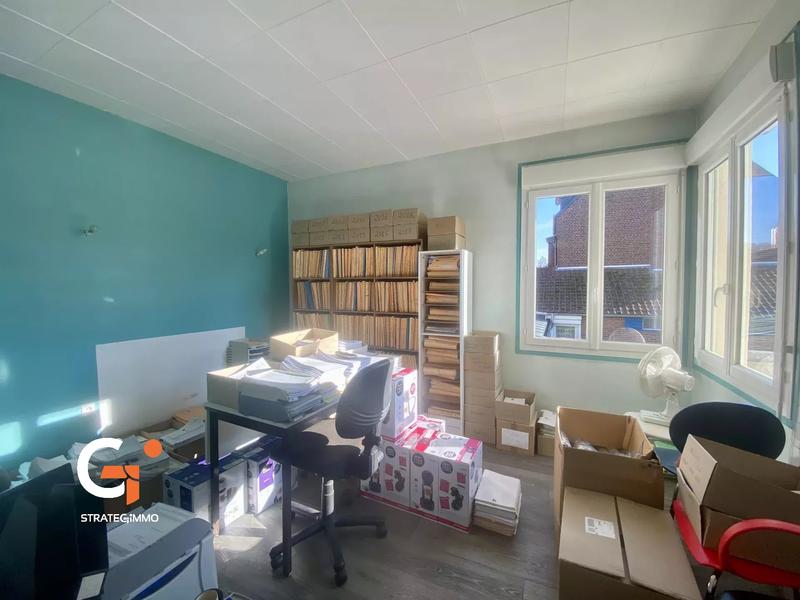 Immeuble - 198 m² - 9 pièces