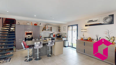 Maison - 145 m² - 6 pièces