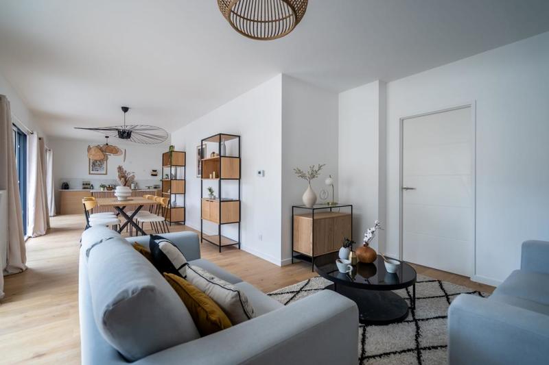 Appartement - 94 m² - 4 pièces