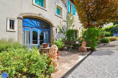 Propriété - 700 m² - 16 pièces