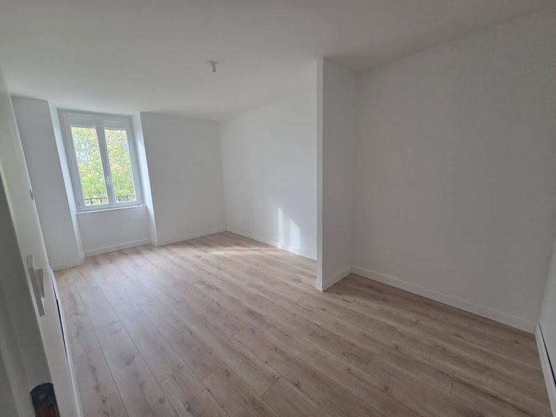 Maison - 87 m² - 4 pièces