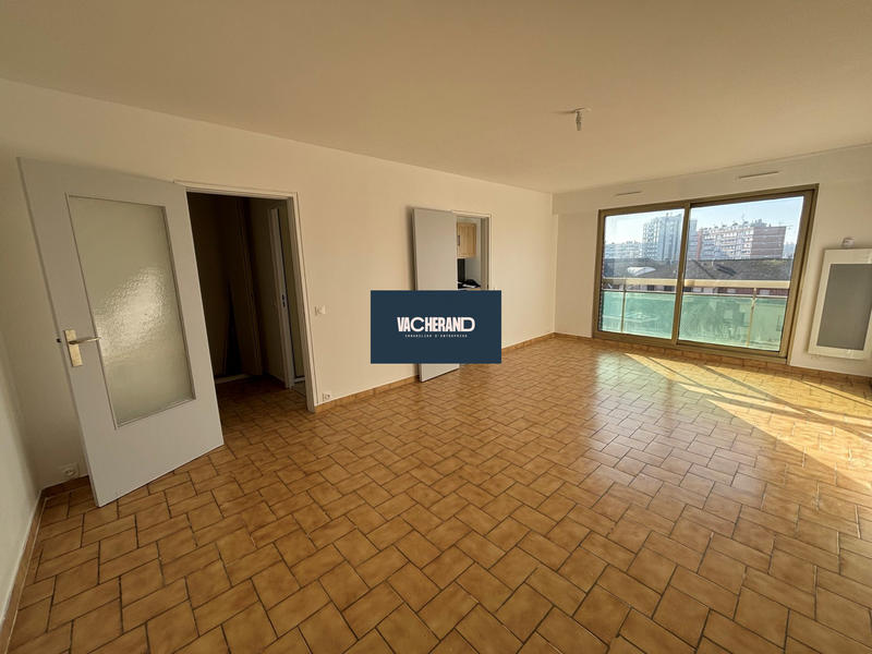 Appartement - 75 m² - 3 pièces