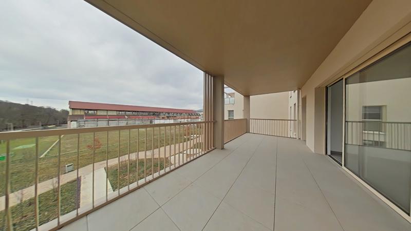 Appartement - 96 m² - 4 pièces