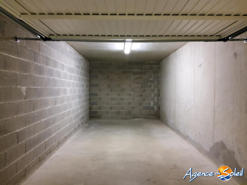 Parking / Garage - 24 m²