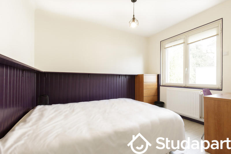 Chambre - 9 m² - 1 pièce