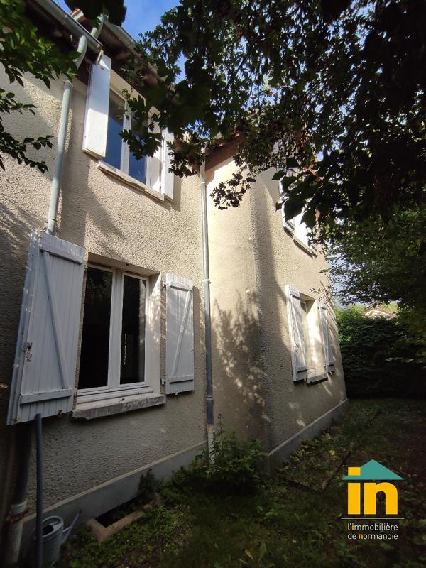 Maison - 94 m² - 4 pièces