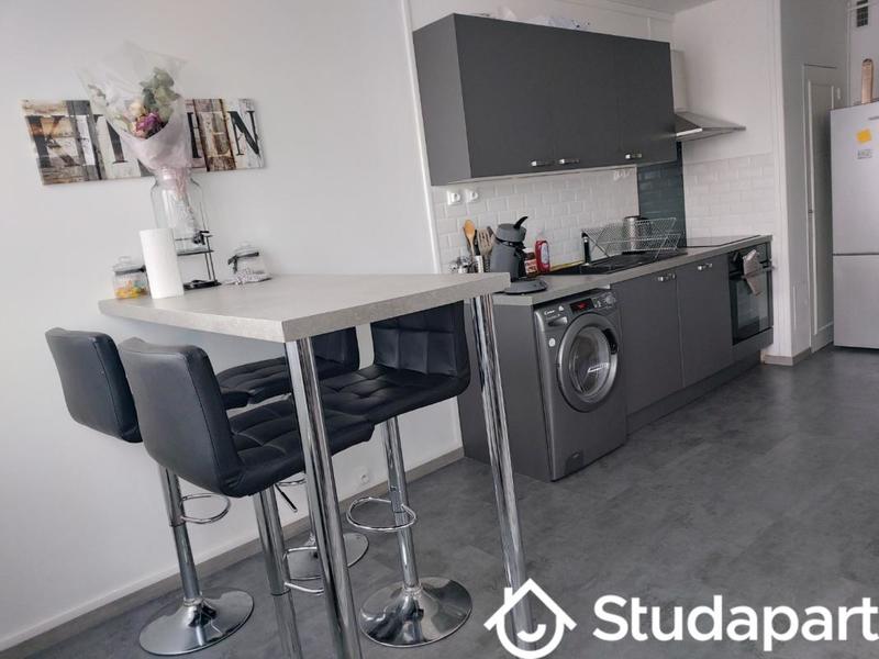 Chambre - 11 m² - 1 pièce