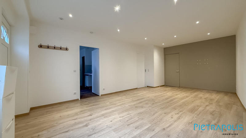 Maison - 583 m² - 15 pièces