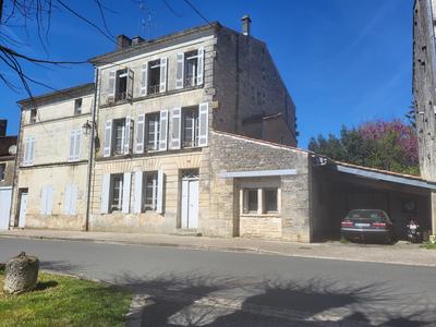 Maison ancienne - 310 m² - 10 pièces