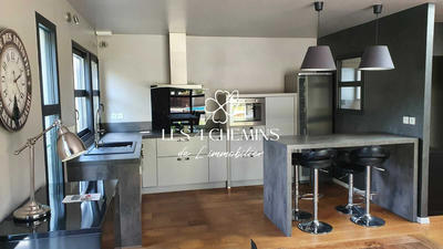 Maison - 104 m² - 4 pièces