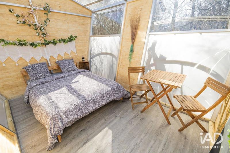 Local commercial - 22 000 m²