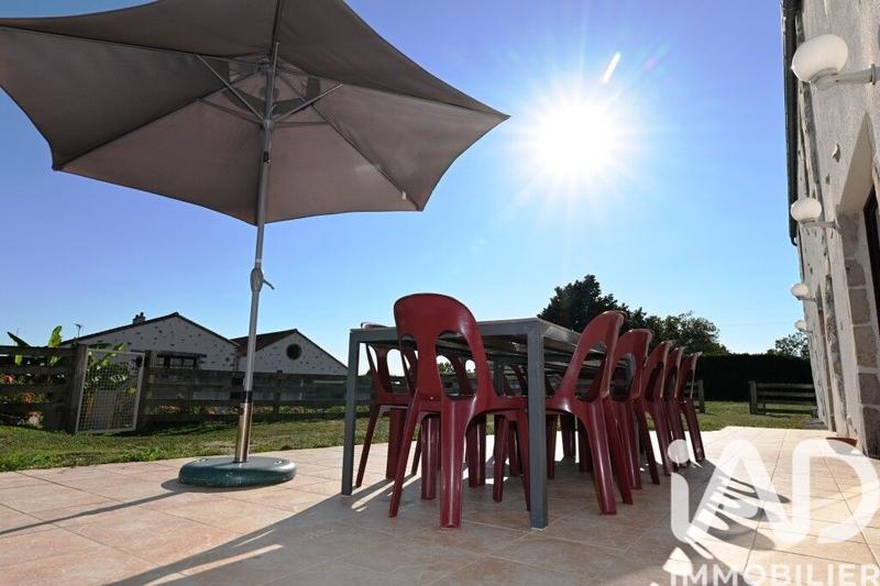 Maison - 251 m² - 13 pièces