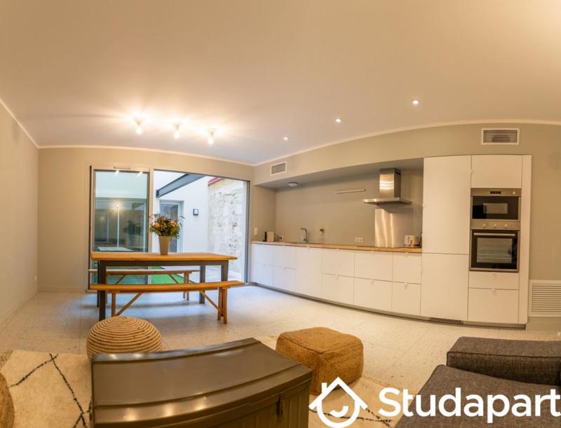 Chambre - 13 m² - 1 pièce