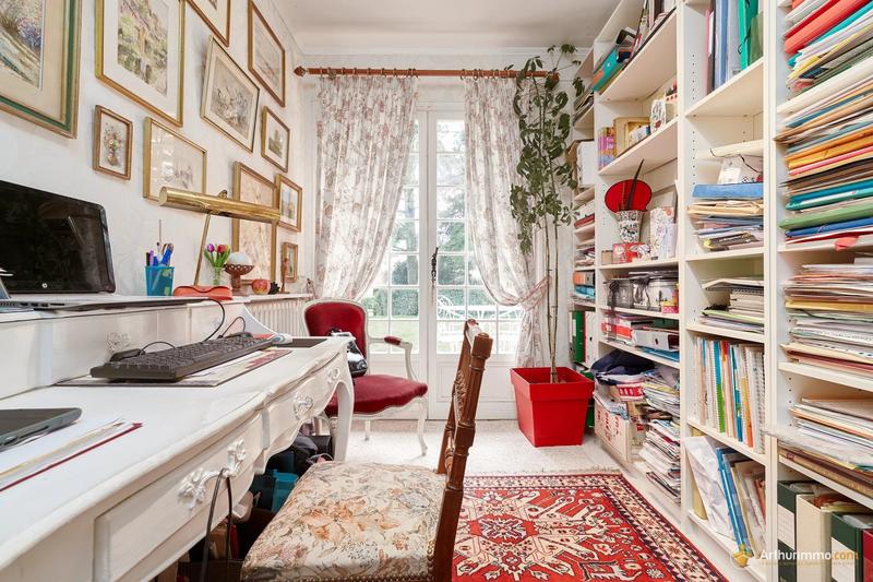 Maison - 180 m² - 7 pièces