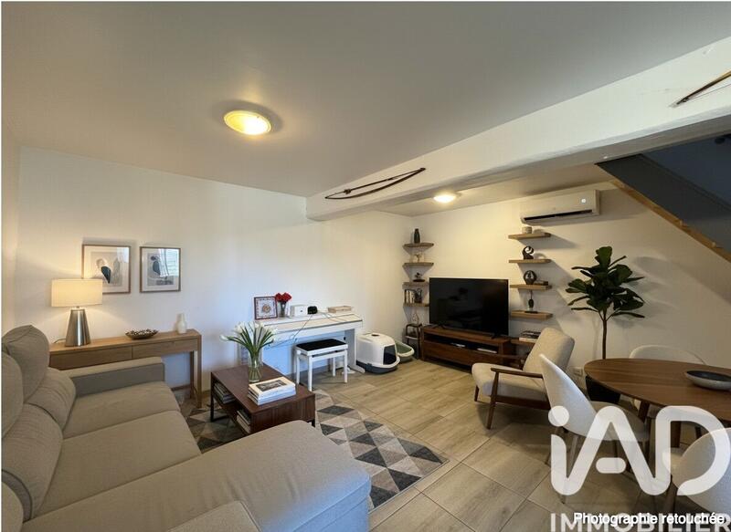 Maison - 267 m² - 11 pièces