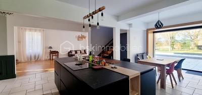 Maison de maîtres - 241 m² - 6 pièces