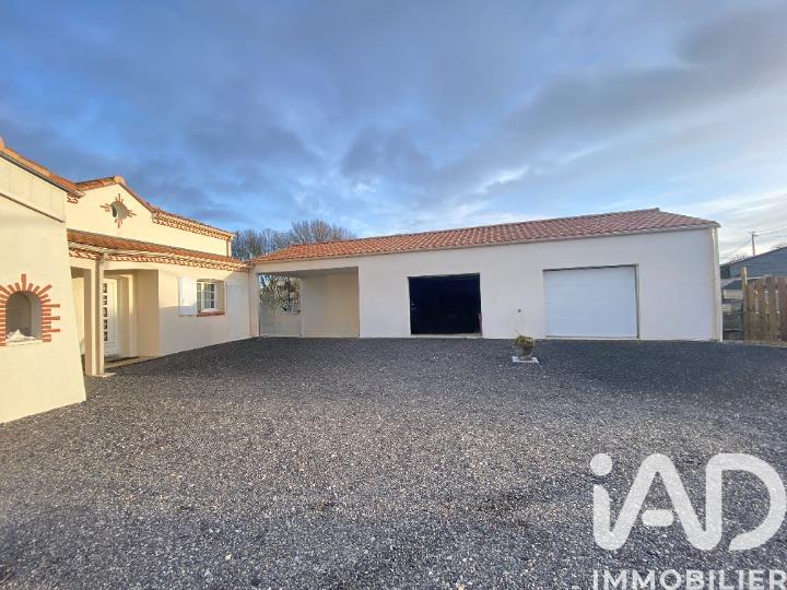 Maison - 143 m² - 6 pièces