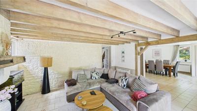 Maison - 140 m² - 6 pièces